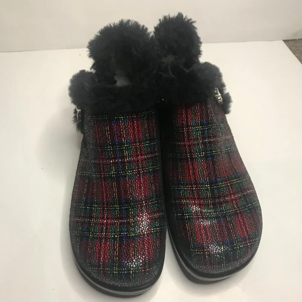 Alegria Women's Water Resistant Faux Fur Ankle Boots size 5.5 (36) - Picture 3 of 10